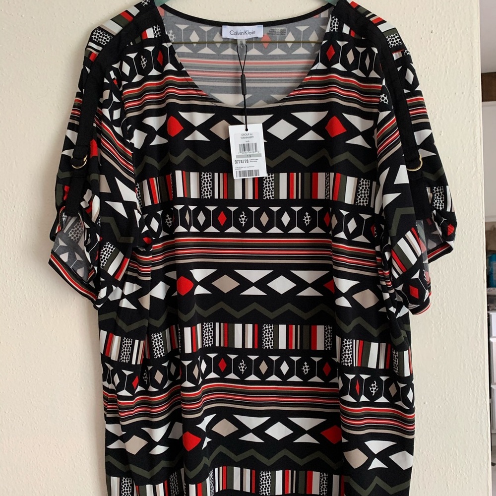 CALVIN KLEIN WOMANS BLACK PRINTED D-RING TOP